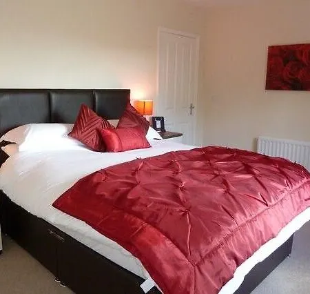 Meadowbank Cottage, Hillcroft Park, * Pooley Bridge